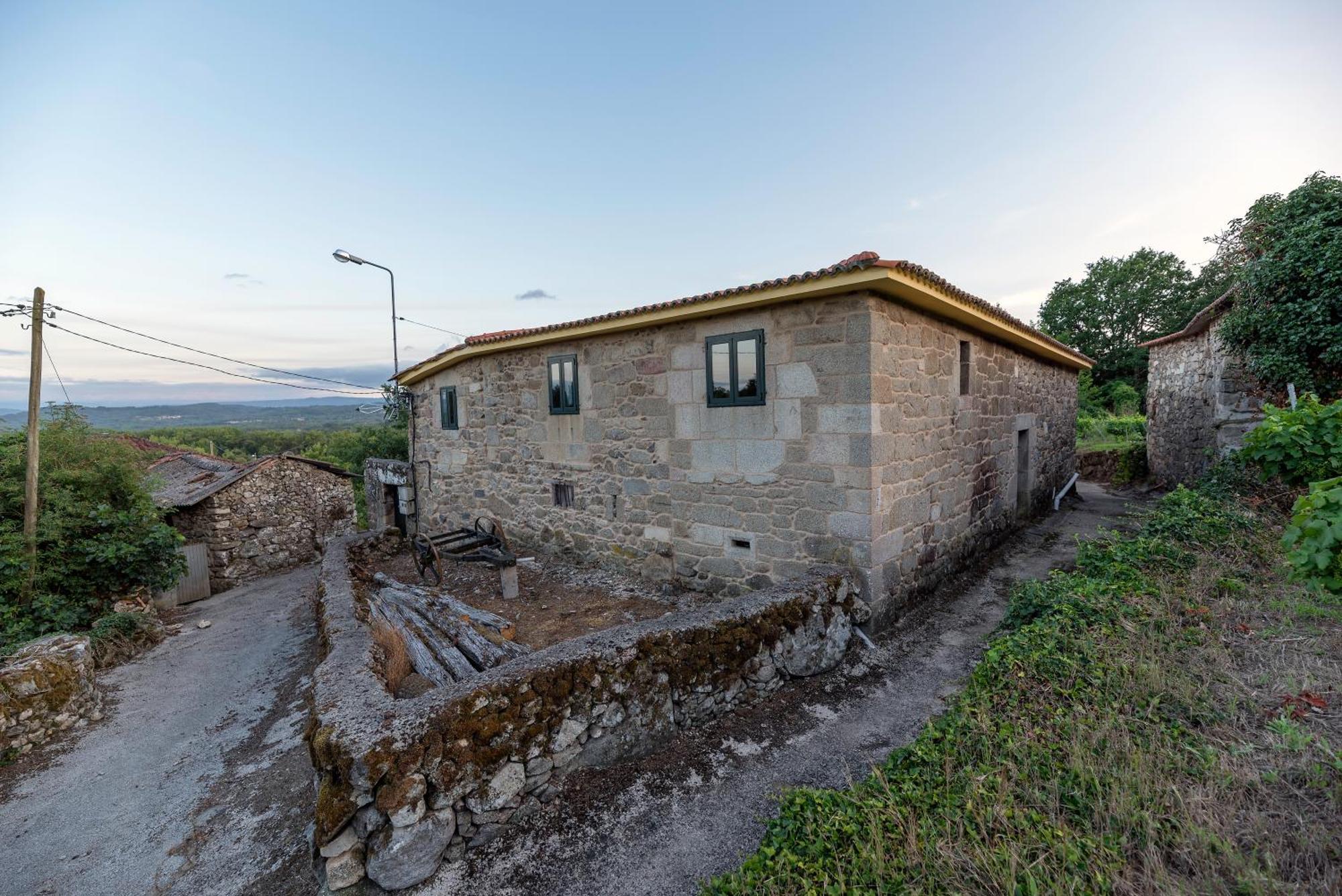 A Bruxina De Toldaos Villa Pantón Exteriör bild